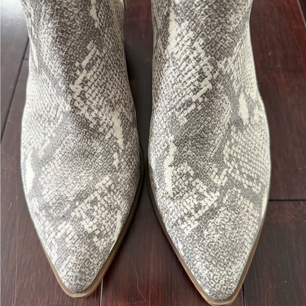 Universal Thread Gray Snakeskin Heeled Boots - image 2